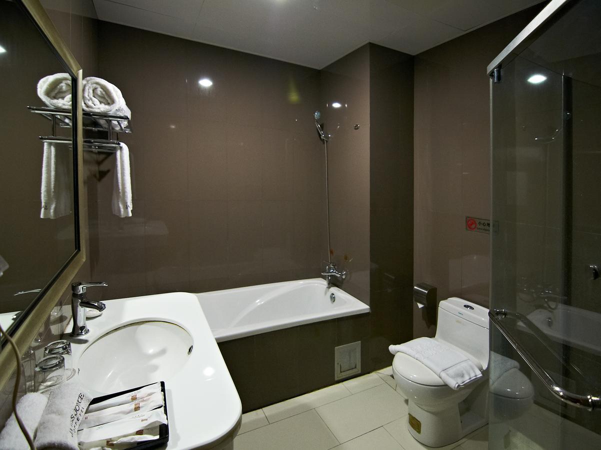 James Joyce Coffetel Hotel Guangzhou Shi Jing City Square Branch Exterior foto