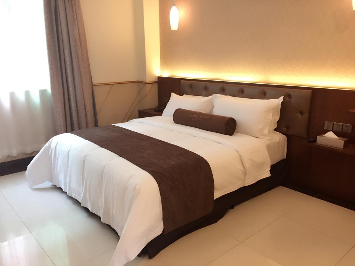 James Joyce Coffetel Hotel Guangzhou Shi Jing City Square Branch Exterior foto